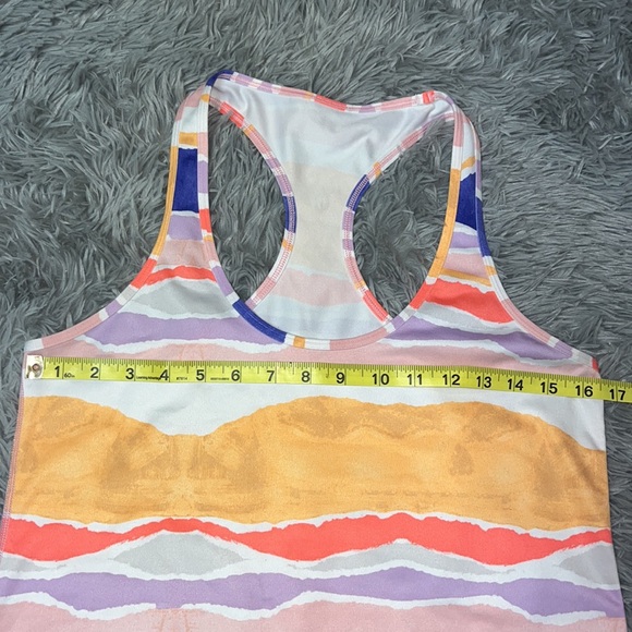 Lululemon tank - Picture 3 of 6